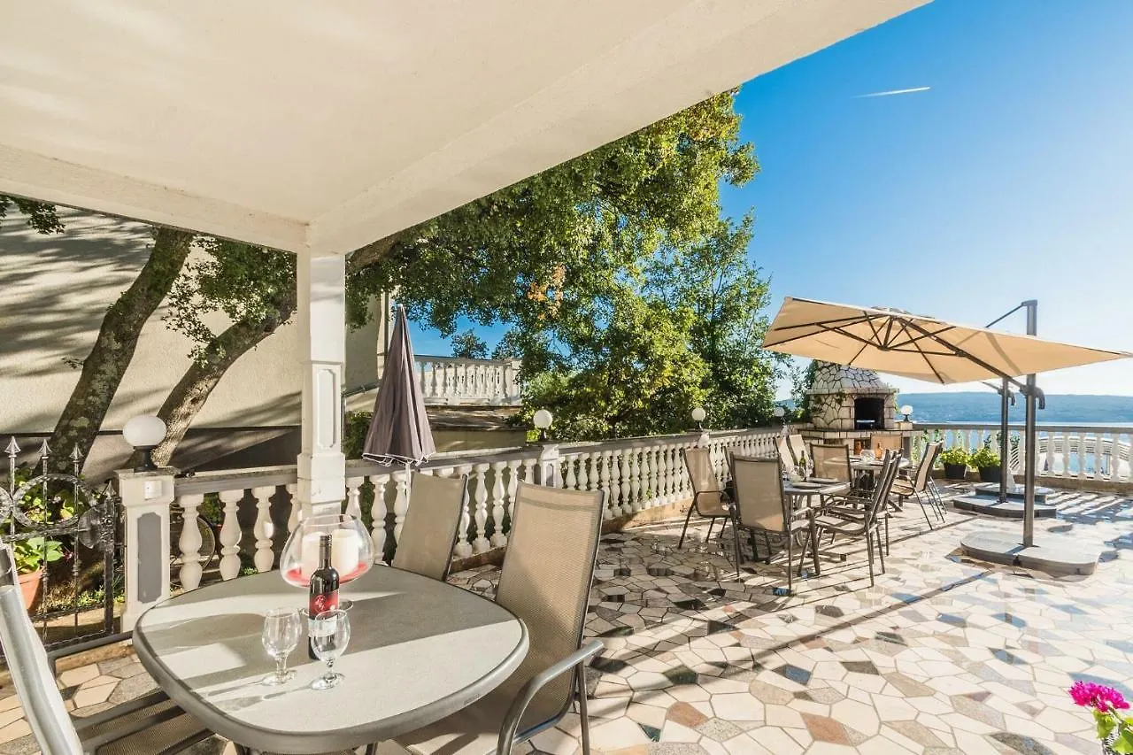 Villa Mara Crikvenica 0*,